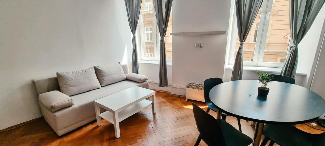 Batorego Apartment Krakau Exterior foto
